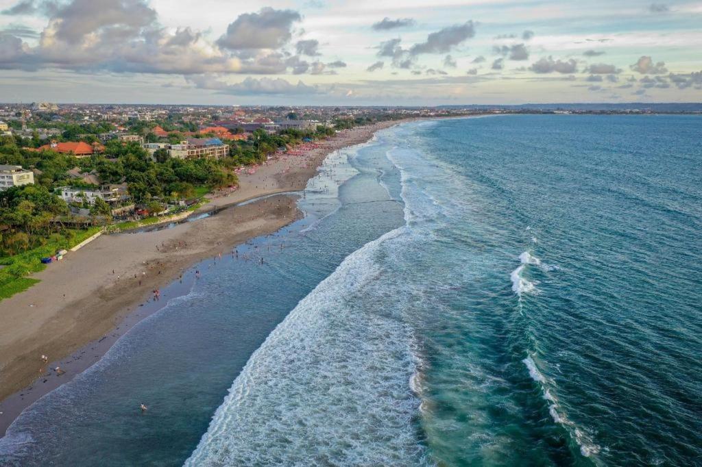 Bali Manik Beach Inn Kuta  Exterior photo